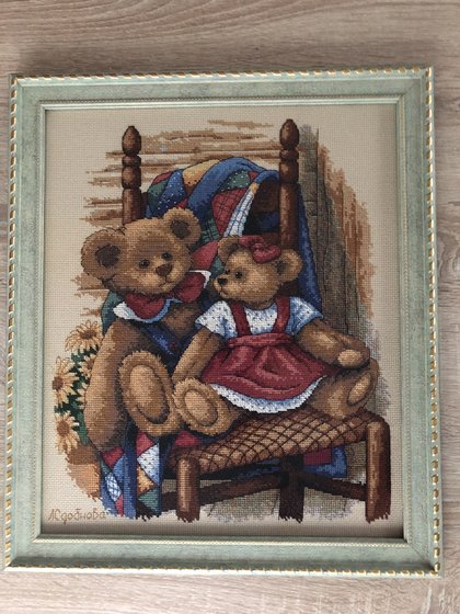 Работа «Плюшевые мишки на стёганном одеяле»