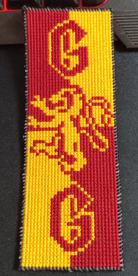 Работа «Закладка Гриффиндор»