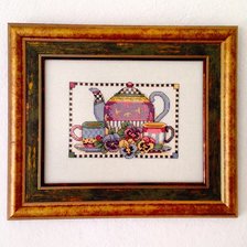 Работа «Чайный сервиз и анютины глазки»