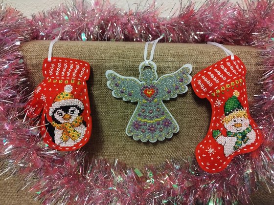 Работа «Новогодние игрушки»