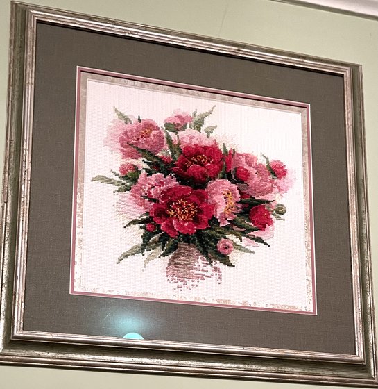 Работа «Пионы»