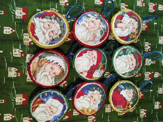 Работа «Новогодние  игрушки.»