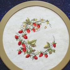 Работа «Земляничный венок от Ольги Князевой»