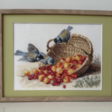 Работа «Алиса: Синички и черешня»