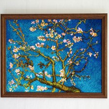 Работа «Цветущий миндаль»