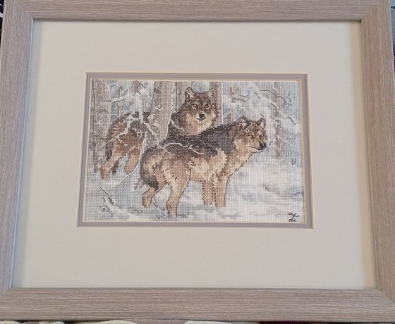 Работа «Winter wolves»