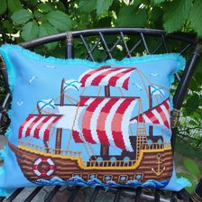 Работа «"Корабль"  подушка Panna»