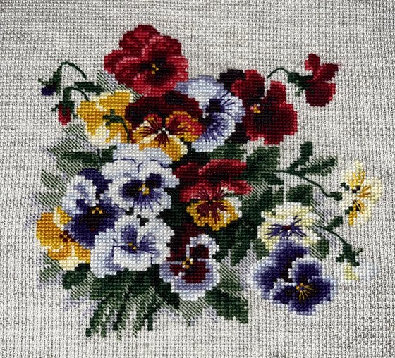 Работа «Пестрые анютки»