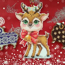 Работа «Игрушечки на елку, вышитые в мае»