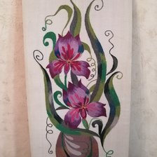 Работа «Ирисы в вазе»