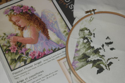 В процессе вышивки «Ангел» №33980