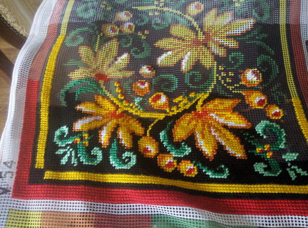 Вышивка подушки «Хохлома» от Чаривницы №68773