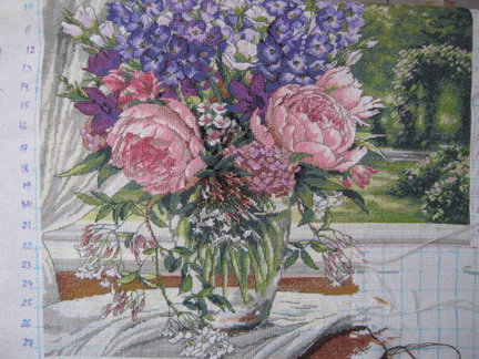 Мой процесс «Пионы и дельфиниумы» по схеме от Dimensions №81207