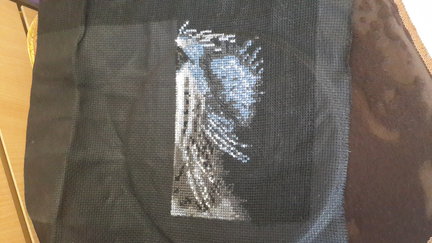 Белый тигр на черной канве №82294