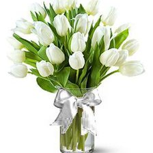 Оригинал схемы вышивки «Красивые белые тюльпаны в вазе)» (№1609)