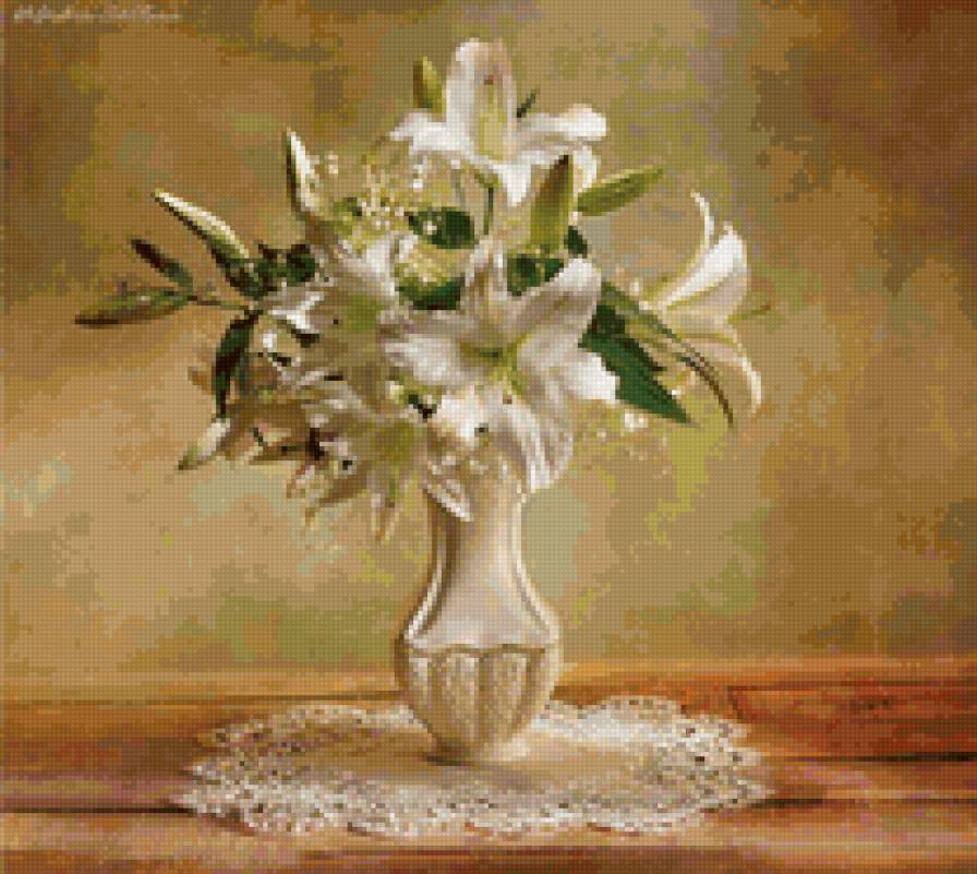 Белые лилии - цветы в вазе - предпросмотр