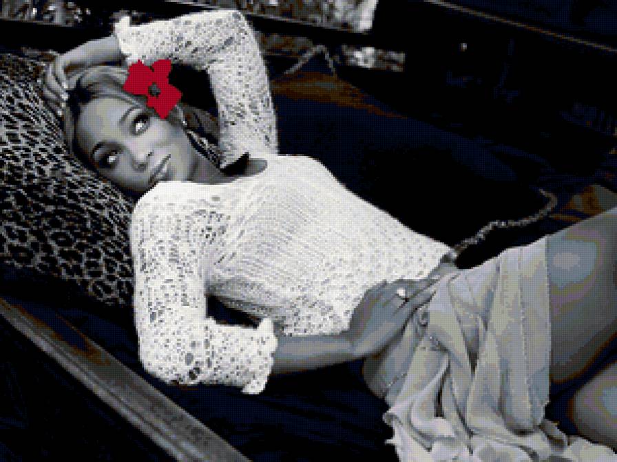 №39494 - девушка, подушка, картина - предпросмотр