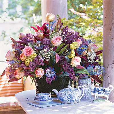 №50869 - чашки, цветы, букет, натюрморт - оригинал