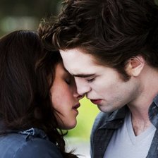 Поцелуй Эдварда Каллен и Беллы Свон (Сумерки)