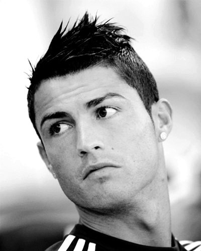 рони - футболист - оригинал