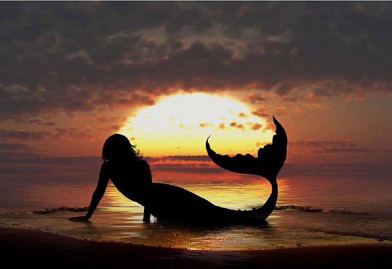 Русалка на берегу - рассвет, вода, закат, русалка, море - оригинал