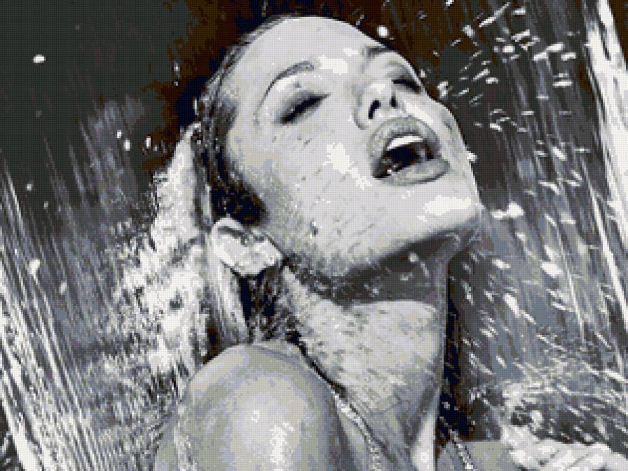 А. Джоли - женщина, вода, актриса - предпросмотр