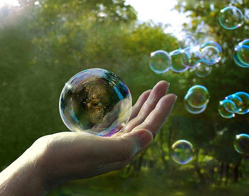 мыльные пузыри - рука - оригинал