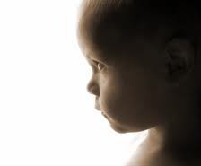 Задумчивый пупс