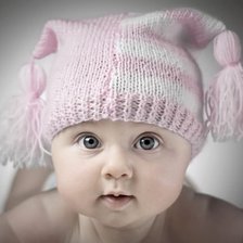 Схема вышивки «Малыш в шапочке»
