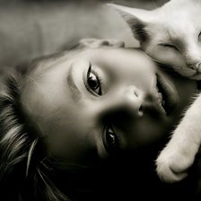 Схема вышивки «Девочка и кошка»