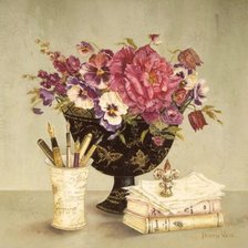 Натюрморт цветы и письменные принадлежности, книги - Kathryn Whi