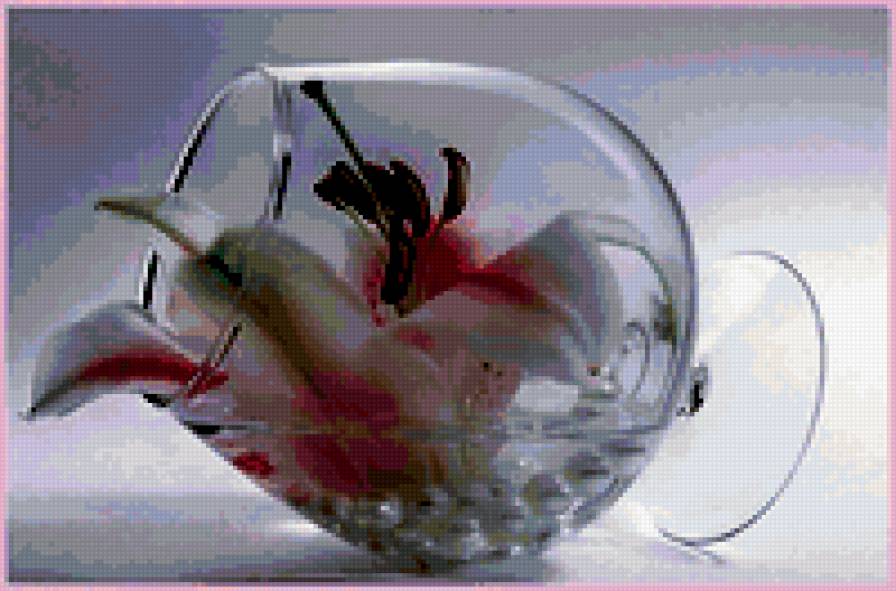 лилия в бокале - предпросмотр