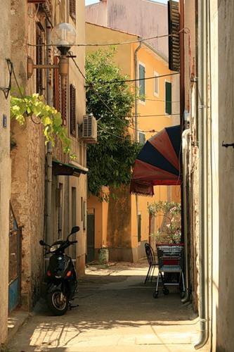 Тихая улочка - улица, город, лето - оригинал