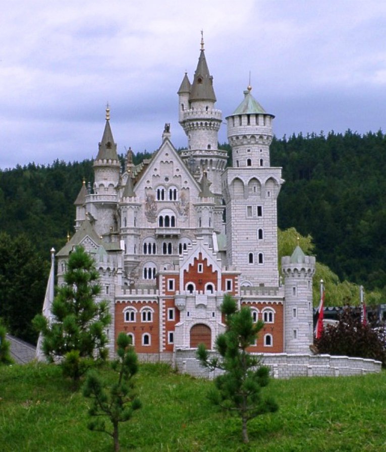 Замок Нойшванштайн - дворцы, замки, замки мира, горы, горный пейзаж - оригинал