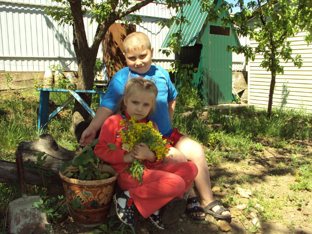 Лиза и Сережа - люди - оригинал