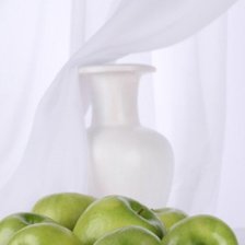 Схема вышивки «зеленые яблоки и белая ваза»