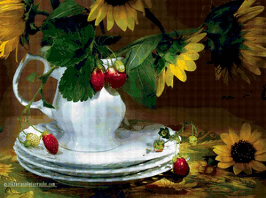 НАТЮРМОРТ - земляника, подсолнухи, белая керамика - предпросмотр