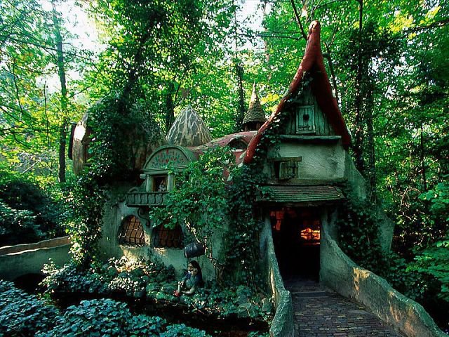 Сказочный дом - природа, лес, дом - оригинал
