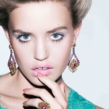 Схема вышивки «Georgia May Jagger»