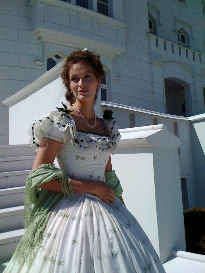 hölgy - оригинал