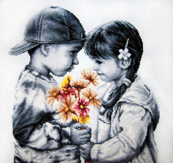 Парочка - нежность, пара, дети, мальчик, цветы, девочка - оригинал