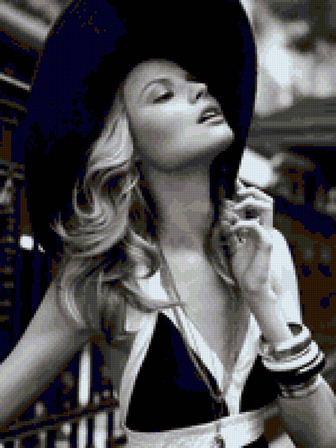 Woman - предпросмотр