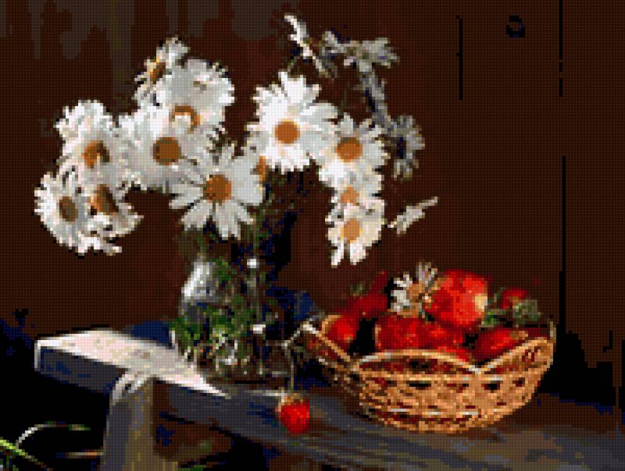 клубника в корзине - ягоды - предпросмотр