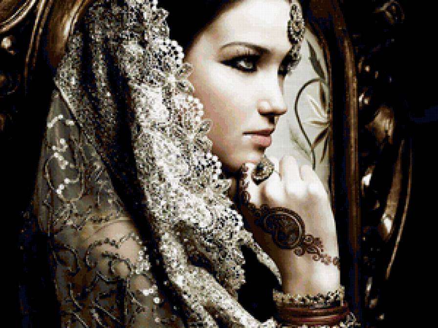 Девушка - индианка, девушка - предпросмотр