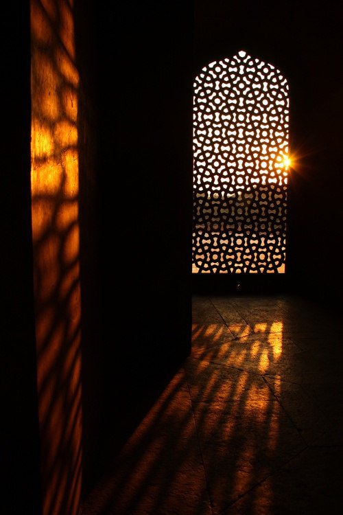 Восток - закат, восток - оригинал