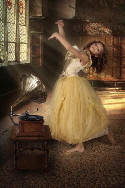 серия "дети" - дети.девочка.грамофон.балерина - оригинал