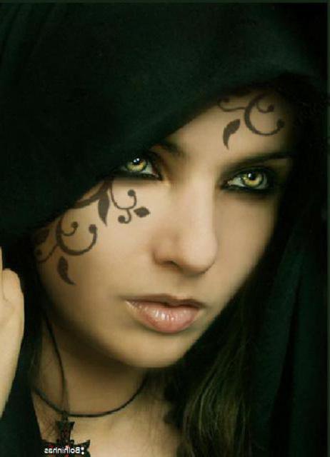 Ведьмочка - девушка, колдунья, ведьма - оригинал