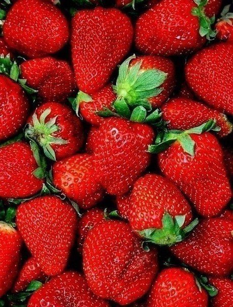 клубничка - ягоды, клубника - оригинал