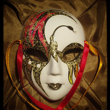 Оригинал схемы вышивки «маска» (№374630)