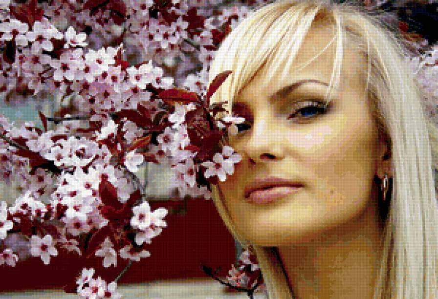 Woman - предпросмотр